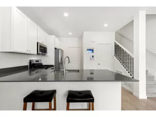 Photo #6: 6165095 Listing