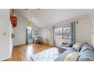 Photo #3: 6165845 Listing