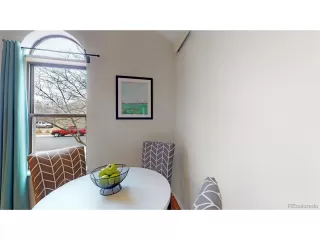 Photo #6: 6165845 Listing