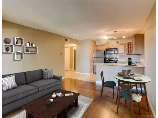 Photo #2: 6176447 Listing 