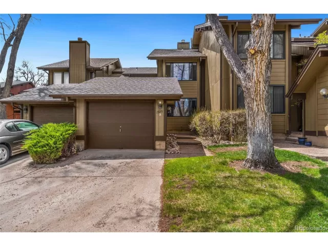 MLS: 6181512 Condo For Sale