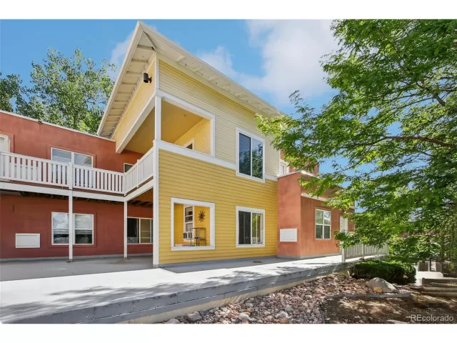 MLS: 6191967 Condo For Sale