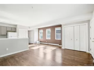 Photo #5: 6191967 Listing