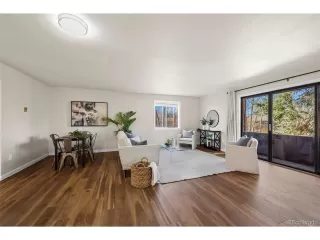 Photo #3: 6199165 Listing