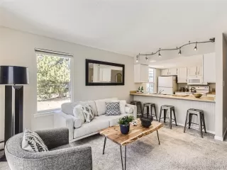 Photo #2: 6205837 Listing 