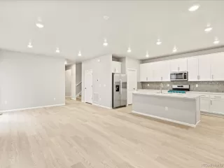 Photo #2: 6206291 Listing