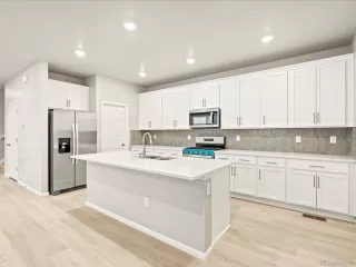 Photo #3: 6206291 Listing