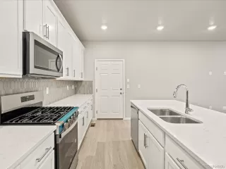 Photo #5: 6206291 Listing