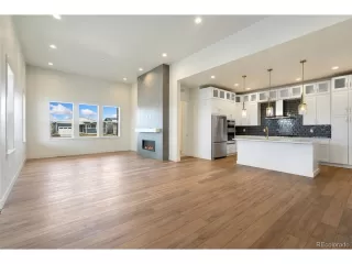 Photo #2: 6207240 Listing