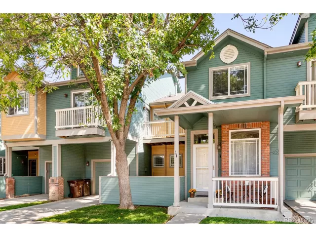 MLS: 6213788 Condo For Sale