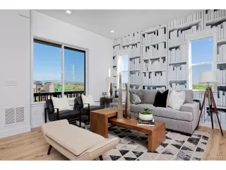 Photo #2: 6216332 Listing 