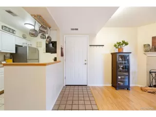 Photo #5: 6244776 Listing