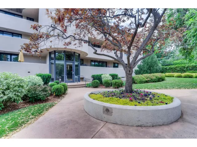 MLS: 6333328 Condo For Sale