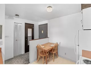 Photo #6: 6337960 Listing 