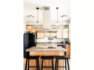 Photo #5: 6341121 Listing