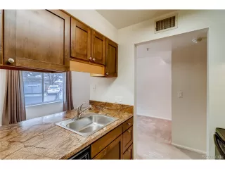 Photo #6: 6349589 Listing