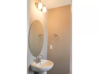 Photo #6: 6363945 Listing