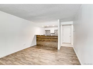 Photo #4: 6368031 Listing