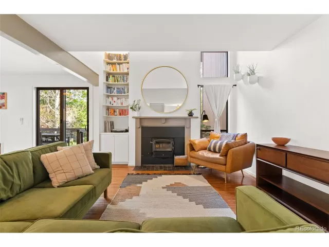 MLS: 6372750 Condo For Sale