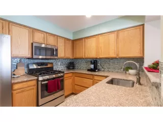 Photo #5: 6381195 Listing