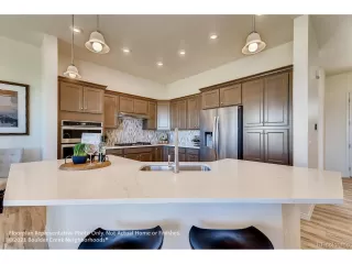 Photo #3: 6388767 Listing