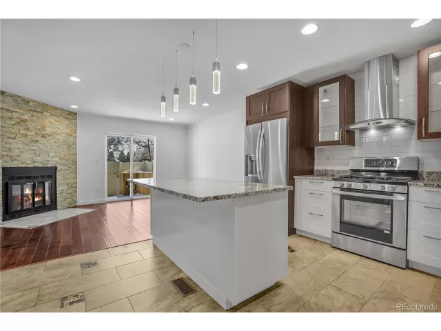 MLS: 6411605 Condo For Sale