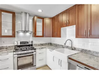 Photo #3: 6411605 Listing 
