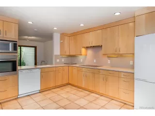 Photo #4: 6466666 Listing