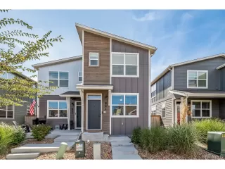 Browse active condo listings in PRAIRIE STAR
