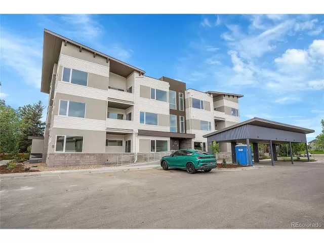 MLS: 6496264 Condo For Sale