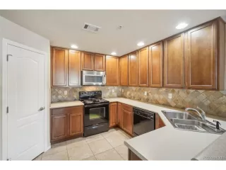 Photo #6: 6525910 Listing