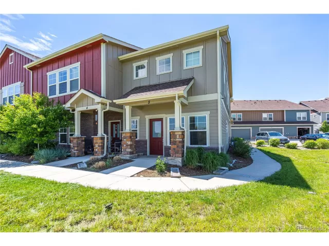 MLS: 6531854 Condo For Sale