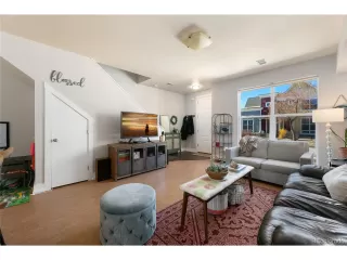 Photo #4: 6538953 Listing