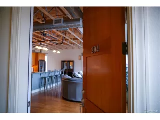 Photo #4: 6539945 Listing