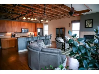 Photo #6: 6539945 Listing