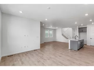 Photo #5: 6559240 Listing