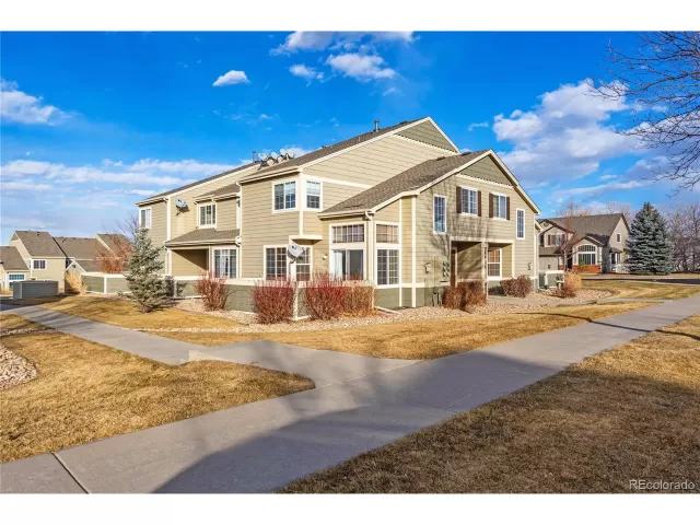 MLS: 6584593 Condo For Sale