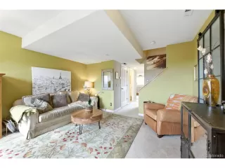 Photo #3: 6598000 Listing 