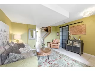 Photo #4: 6598000 Listing 