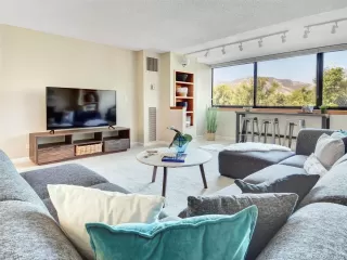 Photo #5: 6599172 Listing