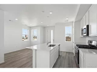 Photo #5: 6636095 Listing