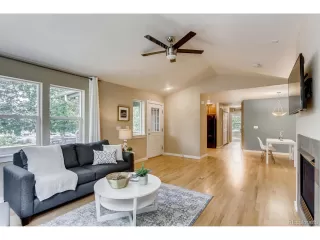 Photo #5: 6640573 Listing