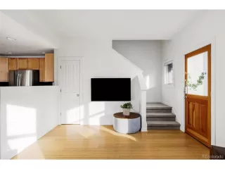 Photo #5: 6652757 Listing