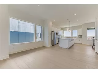 Photo #3: 6656281 Listing 