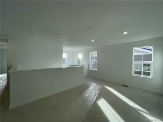 Photo #6: 6691371 Listing