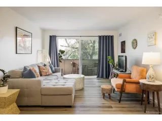 Photo #2: 6701487 Listing