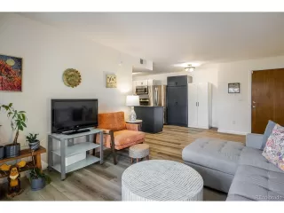 Photo #3: 6701487 Listing