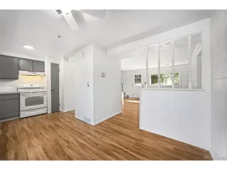 Photo #2: 6708900 Listing