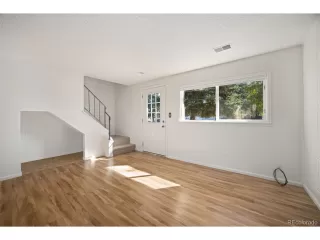 Photo #5: 6708900 Listing