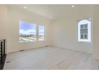 Photo #3: 6719753 Listing